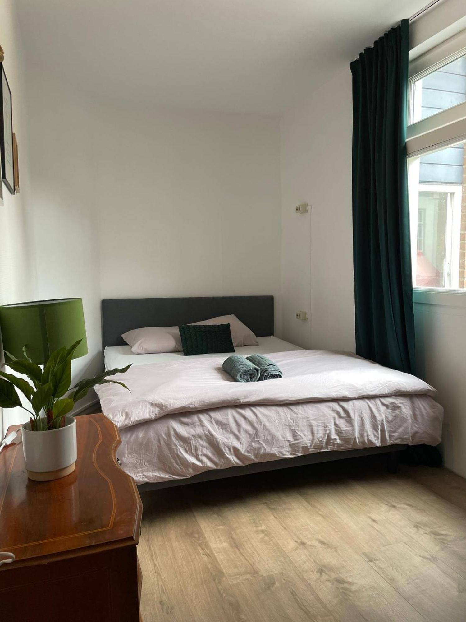 Hostel Barbarossa Наймеген Екстериор снимка